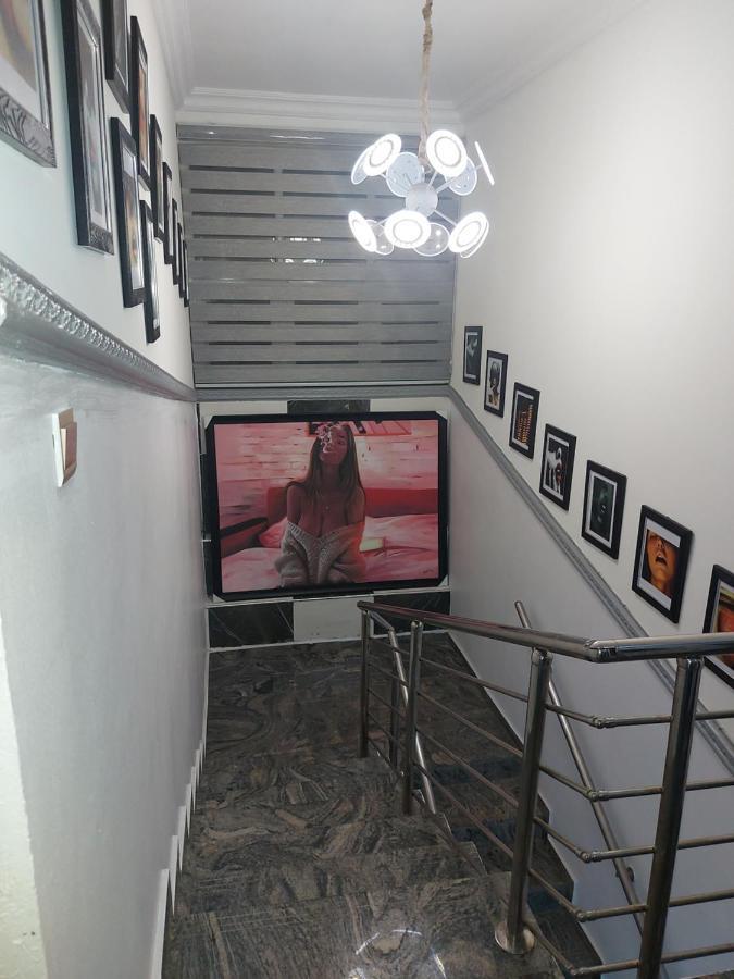 Rush Hotel & Apartments Лаґос Екстер'єр фото