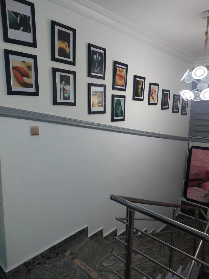 Rush Hotel & Apartments Лаґос Екстер'єр фото