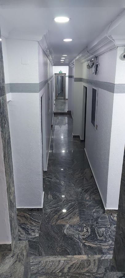 Rush Hotel & Apartments Лаґос Екстер'єр фото