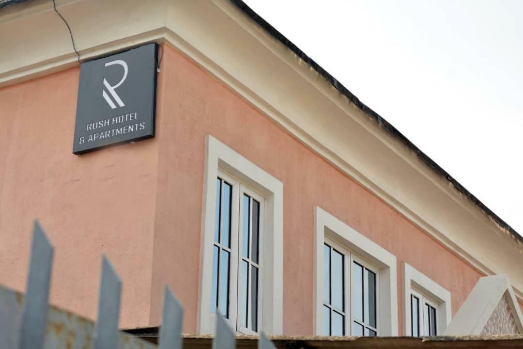 Rush Hotel & Apartments Лаґос Екстер'єр фото